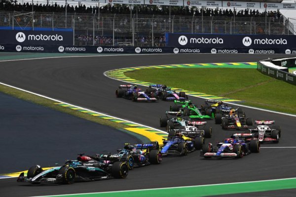 F1巴西站冲刺赛：诺里斯第一 维斯塔潘第四