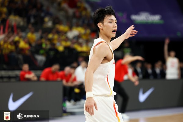 媒体人：徐杰和张宁不会跟队至最后 他们将于今日启程回国