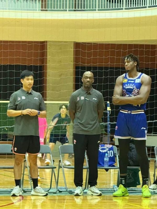 媒体人：怀特塞德昨天的赛前热身  赛没有出场 他应该会打13号的赛事