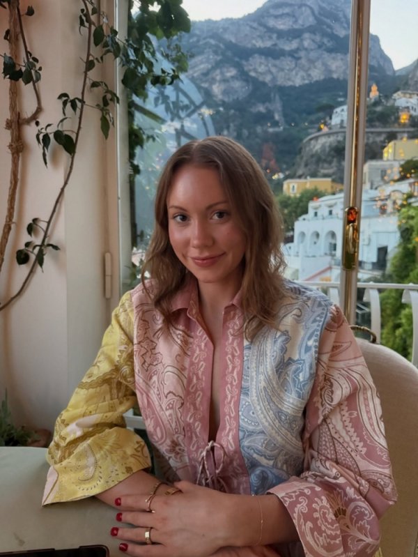 容光焕发！申京秀恩爱：带女友在意大利度假❤️