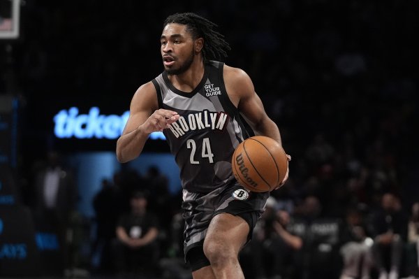 媒体人：小火车的打法挺适合CBA 过几年被NBA出回合了就可以来了