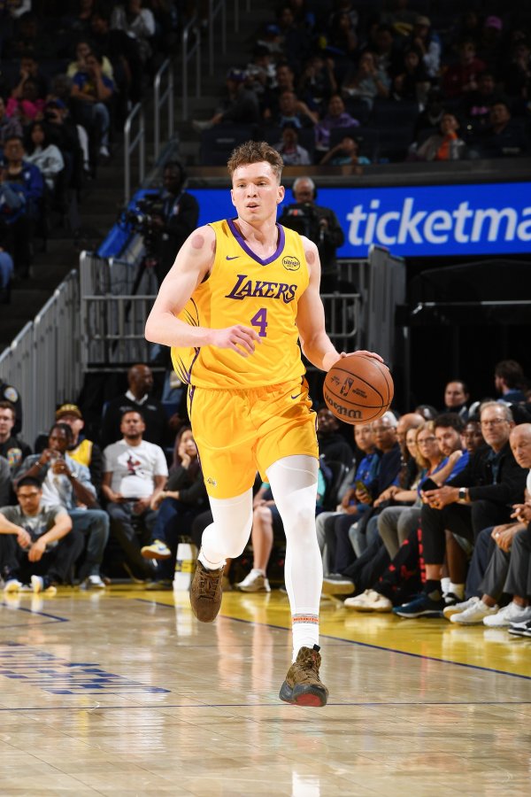 雷迪克：在球队的实战对峙  练习  中 克内克特一直是队内头号积分  手