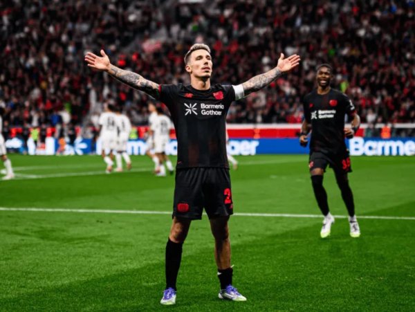 演我? 滕哈赫一离队 药厂原地复活: 9打11斩血性3-1 拿下德甲首胜