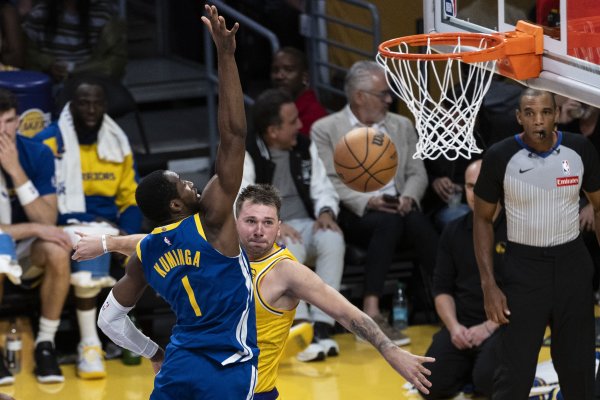 追梦：全世界都期待看到库明加的反弹 他有超级球星的潜质