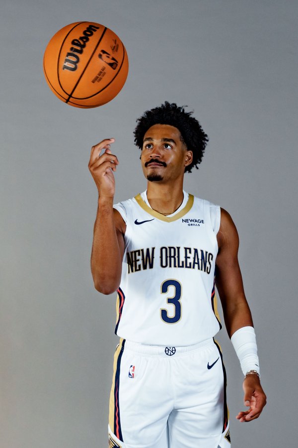 可圈可点！普尔首节8分钟5中4贡献10分2助 正负值+11